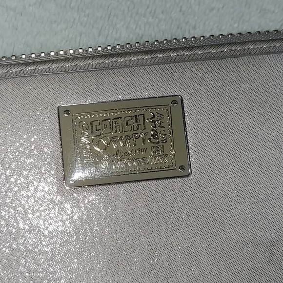 Coach  wallet - Picture 2 of 7